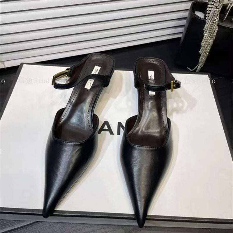 Tacones bajos y finos