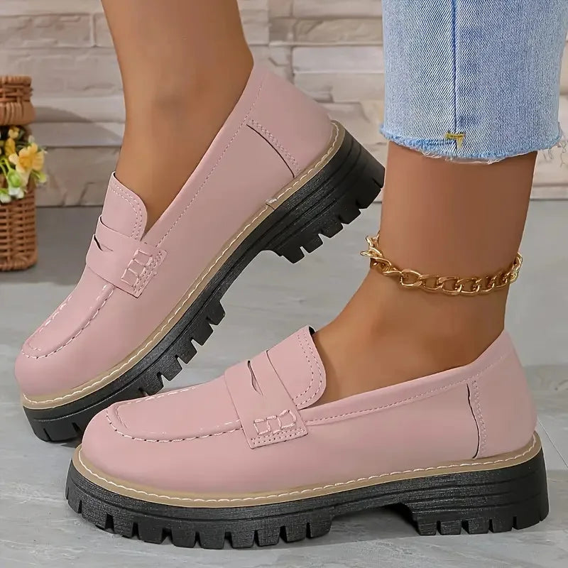 Mocasines planos de estilo británico