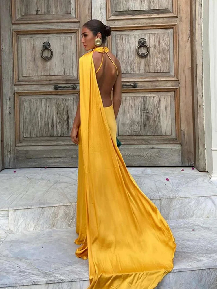 Vestido elegante con lazo