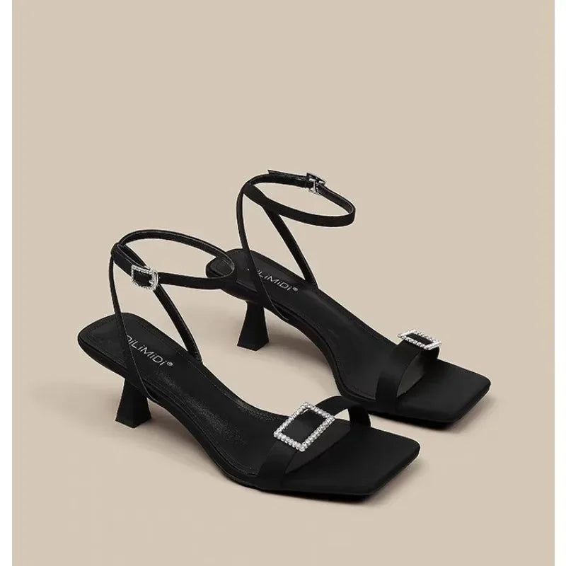 Sandalias de tacón  de aguja