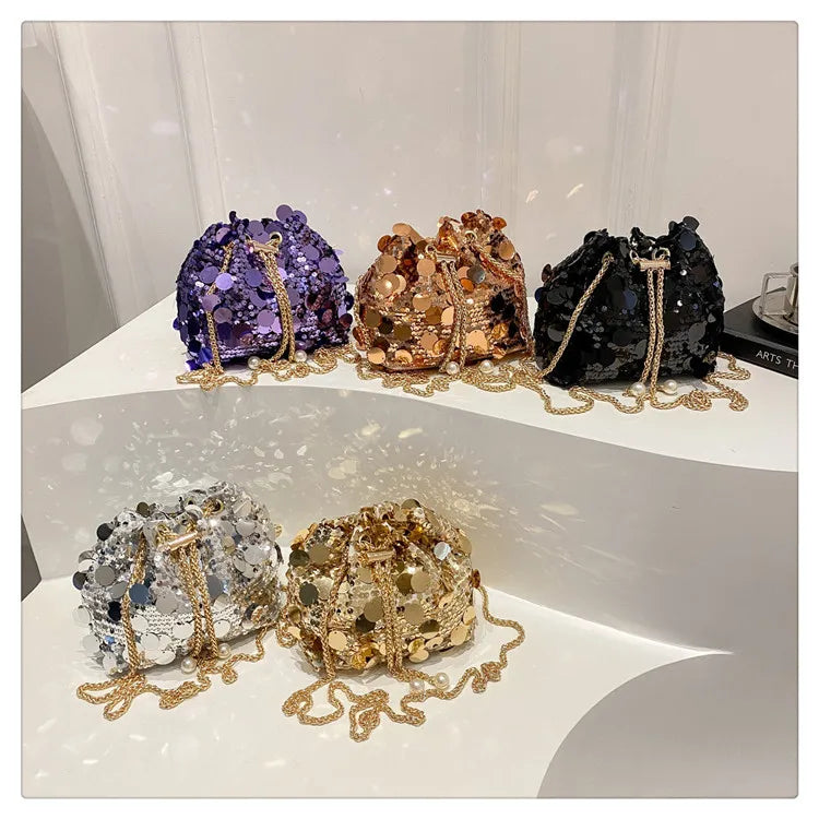 Bolsos de lentejuelas, estilo cubo