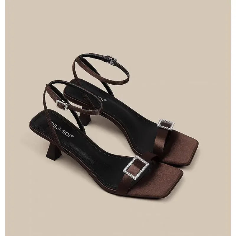 Sandalias de tacón  de aguja