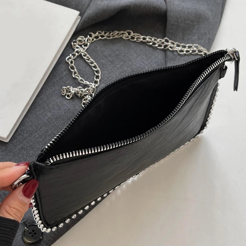 Bolso con diseño clásico retro de cadena