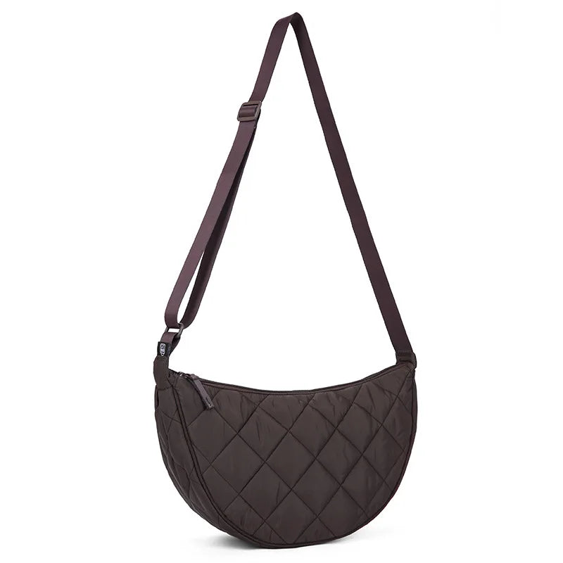Bolso de pecho estilo hobo