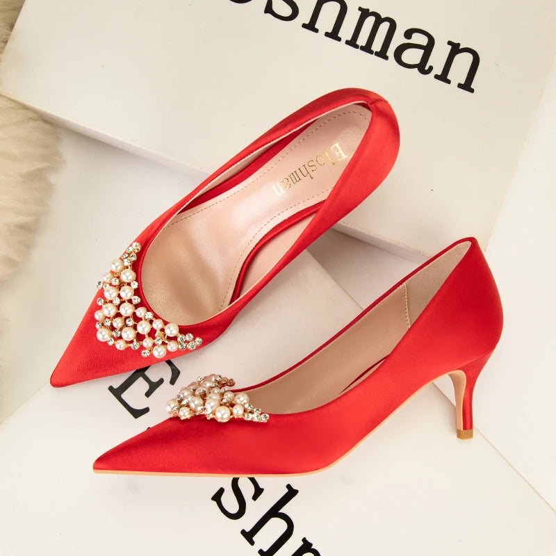 Zapato elegante con tacón fino