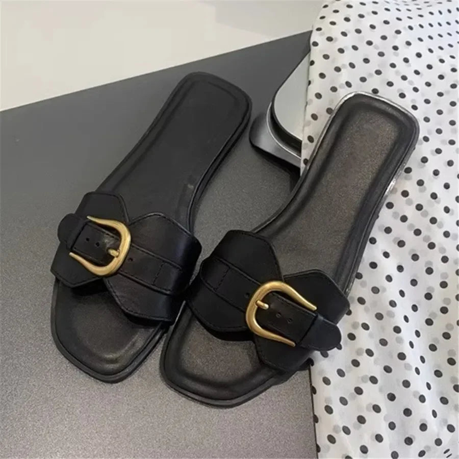 Sandalias de gladiador con hebilla